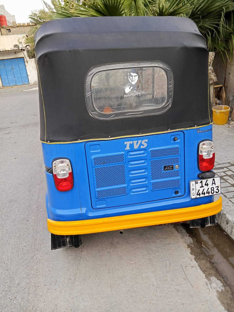 سلام عليكم تكتك البيع 23 شهر السابع 
كفاله عامه 
مكينه 
الصبغ 
الضربه 
البارد 
مكاني القبله 
السعر 9وربع وبيها مجال حك الجيه
***********
مكلف بل نشر
