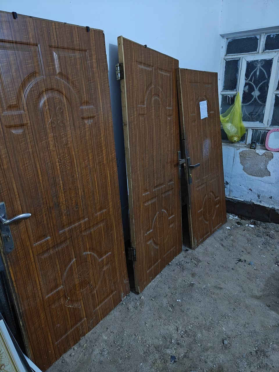 اربع بيبان البيع مستعملات نضفات البيع السعر 50 الف من أخير كوفه دور الحوزه ***********
