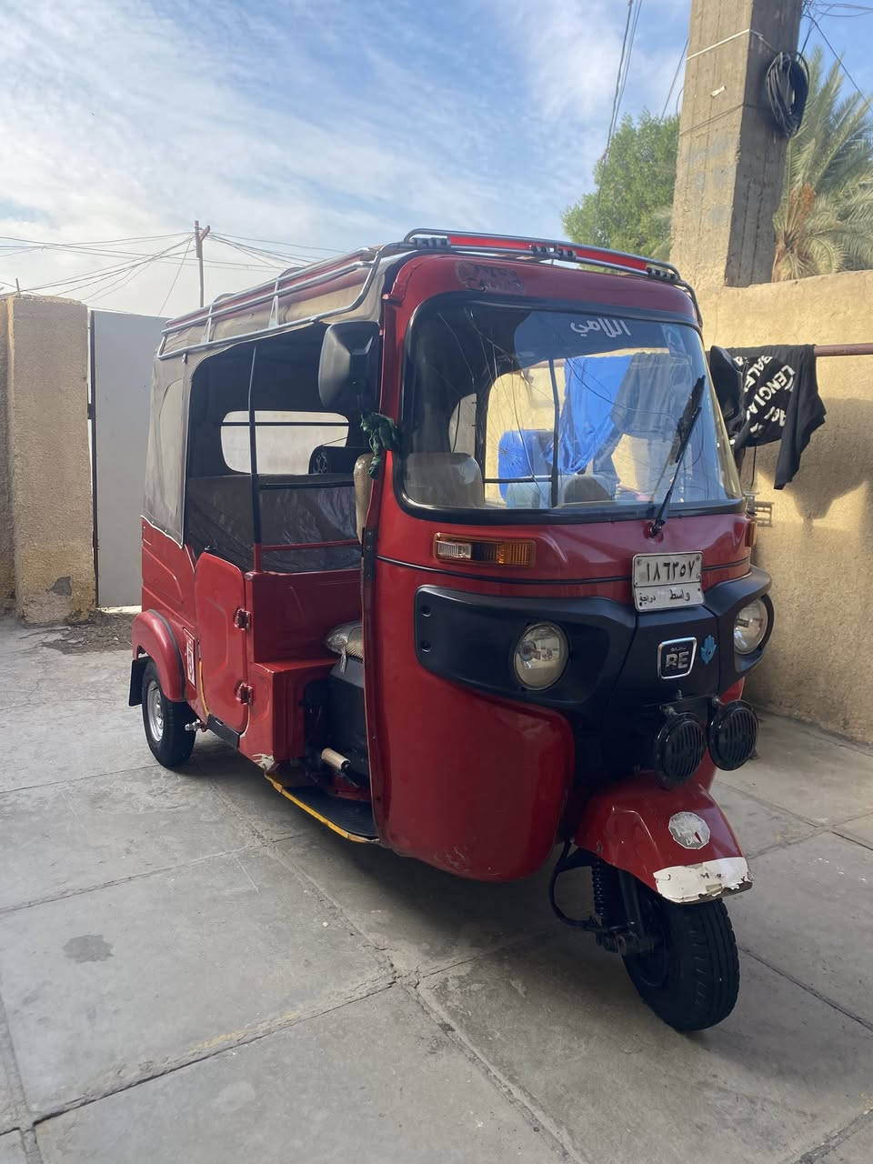 السلام عليكم تكتك 22رقم وسنويه بأسمي مكاني بغداد زعفرانية سعر 9250 الرقم ***********
ملاحضه بدون الهورنات
