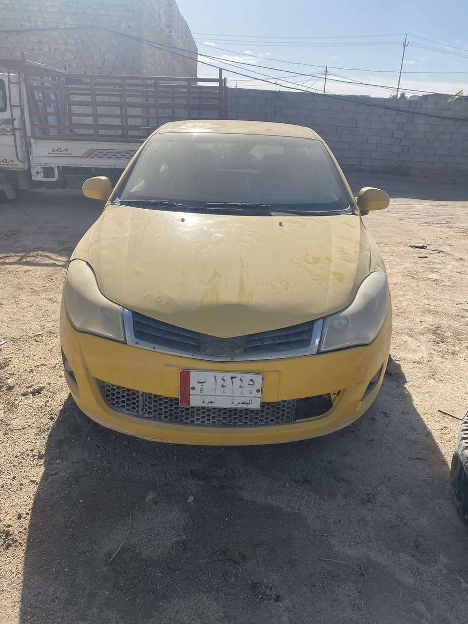 السلام عليكم 
شيري فلاوين مديل ٢٠١٣ رقم بصره السياره شغاله بس بيها بخار ابيع المحرك كايم وبدون مالك اكفلها سرقه وعشاير مامتواجد ع فيس اتصل وبيك خير وتدلل 
الرقم ***********
