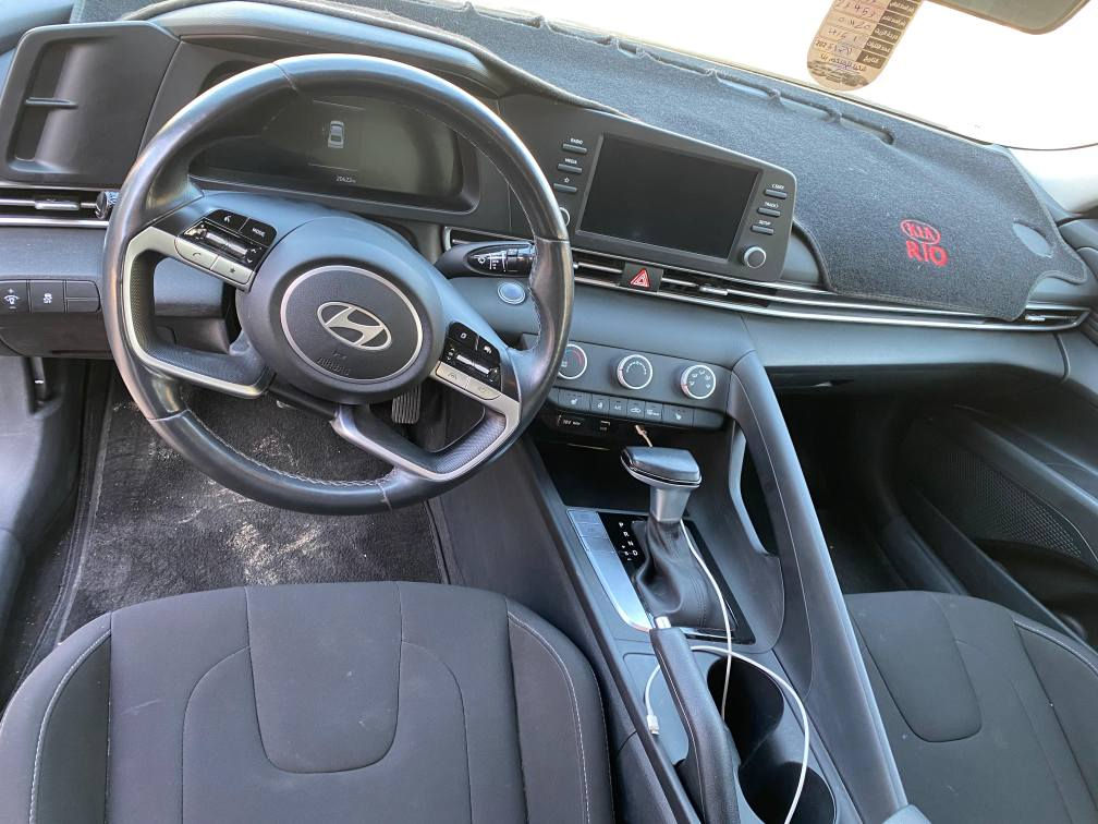 🚗 للبيع - هيونداي إلنترا 

🔹 الموديل: 2024
🔹 التسجيل: رقم انبار  معوقين دخول جديد
🔹 اللون: سمنتي
🔹  الضرر . بدون ضرر
🔹 المواصفات:
✅ ماشية (30)الف كم
✅ رادار - مانع تصادم - توقف ذاتي
✅ كاميرا دوارة
✅ شاشة 
✅ مانع انزلاق
✅ 3 وضعيات قيادة (سبورت - نورمال - سمارت)
✅ تدفئة كشنات - تدفئة ستيرن
✅ ليتات LED  
✅ مثبت سرعة - تحديد مسار
✅ منافذ شحن (Type-C + Type-A + منفذ 12V)
✅ ويل كب
✅ محرك 2000 دوش 

📍 المكان: الأنبار - الكرمه 

📩 للتواصل  📞*********** يتوفر واتساب

📸 الصور بالمرفقات📸 الفلوجة, الأنبار
