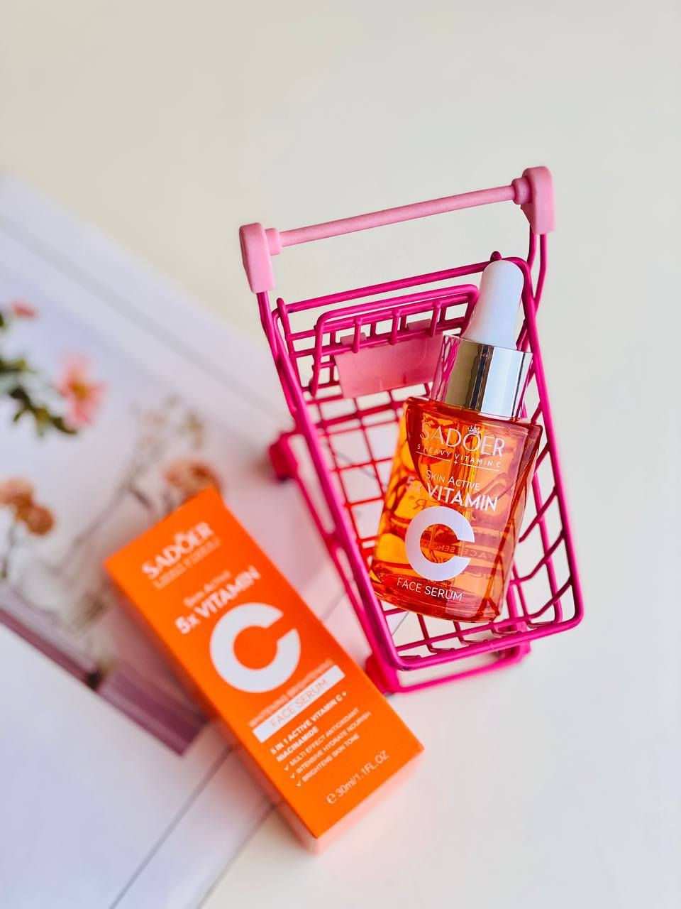 مصل الوجه SADOER 5X Heavy Vitamin C Skin Active هو منتج للعناية بالبشرة يهدف إلى تفتيح البشرة وتوحيد لونها 🍊🧡

الفوائد الرئيسية:

يهدف المصل إلى تبييض وتفتيح البشرة، وتقليل البقع الداكنة وتفاوت لون البشرة، بالإضافة إلى توفير حماية مضادة للأكسدة وترطيب مكثف [4، 12].🟧🔶

المكونات الرئيسية:

يحتوي على 5X فيتامين C النشط والنياسيناميد.4️⃣

كيفية الاستخدام:

يُنصح بتطبيقه على بشرة نظيفة بعد التنظيف، ثم تدليكه بلطف على الوجه والرقبة، والتربيت لتعزيز الامتصاص، ثم وضع مرطب بعده. يُفضل استخدامه مرتين يوميًا، صباحًا ومساءً.


**إذا كنت صاحب هذا الإعلان وتريد حذفه لأي سبب، رجاءا أرسل رسالة إلى الدعم الفني**