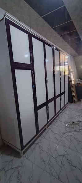 كنتور تركي تفصال شغل درجة اولى 6ابواب طول 3امتار وربع ارتفاع مترين و 25 والعمق 60. نضافة فول اي كسر اي عيب مبي بالشرط للبيع السعر 250 بي مجال بسيط
*********** 
سايدين ال 55 مقابيل ملعب دوميز قرب اق صو مول كركوك
