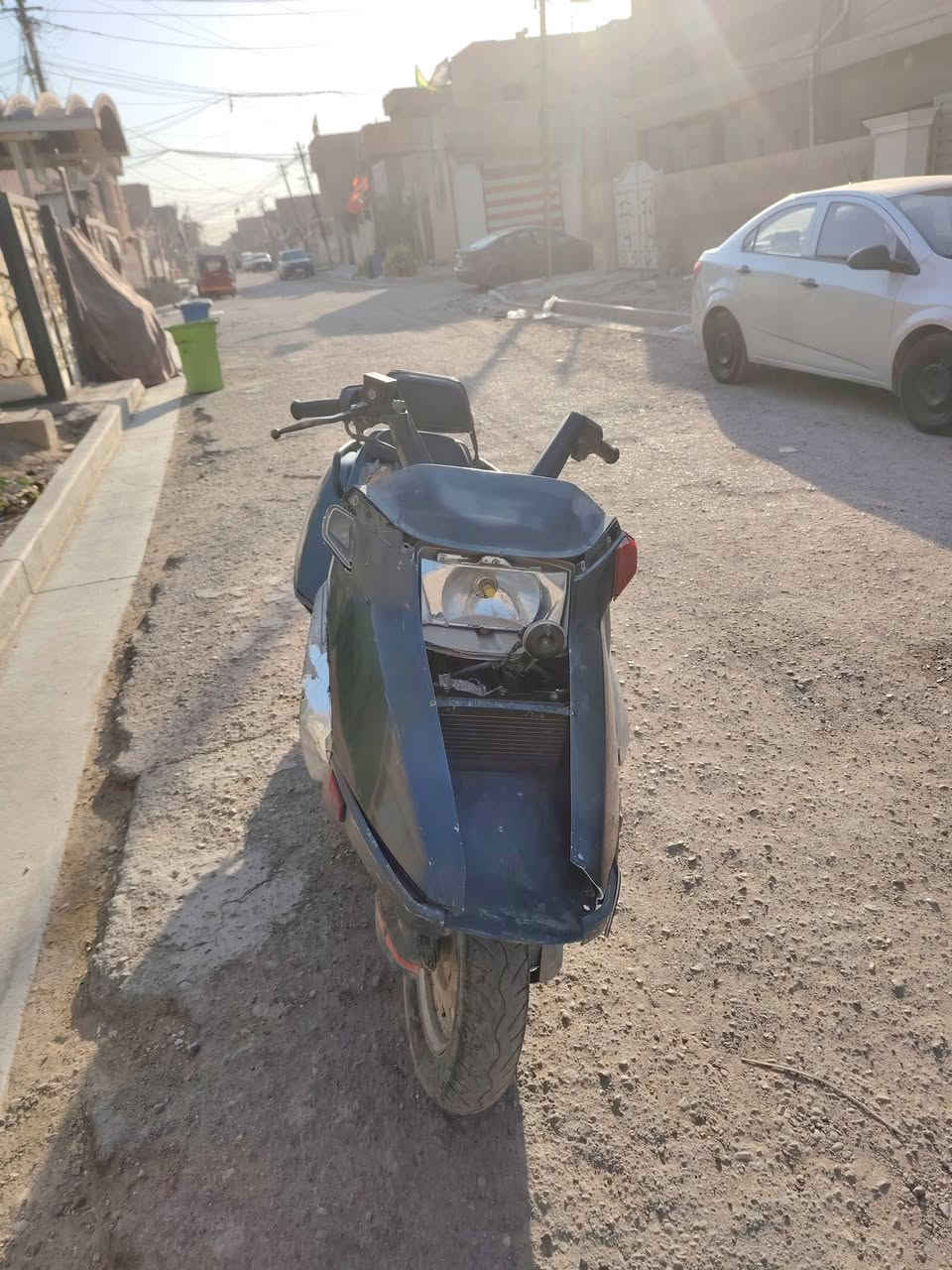 دراجه هونده بلاديه كامل كهربائيات ونكره سلف سعر٣٥٠ الف مكان بغداد***********
