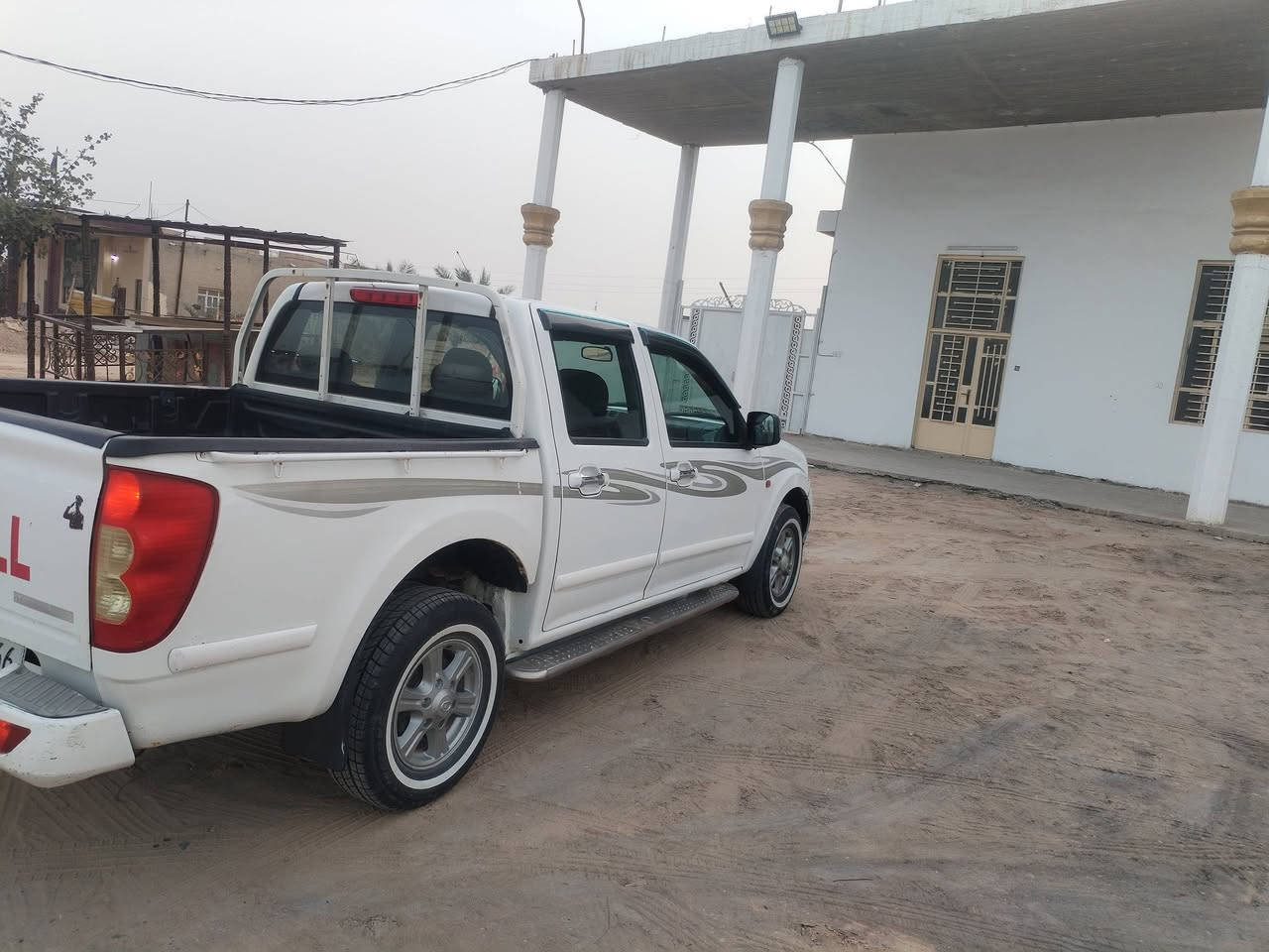 السلام عليكم
بيكم كريت ويل للبيع موديل 2013 مواصفات 14 مكفولة كفالة عامه من الضربه والتبديل 

كير محرك شاصي مكفول 

كهربائيات كلها شغاله 

تخم تايرات حداديه جديده 

رقم قادسيه انگليزي سنويه مجدده لل 28 مشروع وطني 

السعر 75

العنوان.. بابل. كفل 

للاتصال ‏‪***********‬‏
