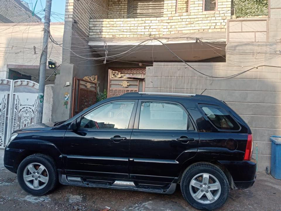 سبورتج 2009 خليجي محرك 2000 اربع سلندر 
بيها بداية تبخير سعرها 85$

0770 658 2725
