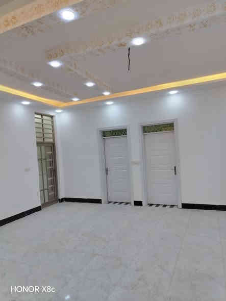 دار للبيع بمساحه 200متر طابو زراعي سند 25 إقرار محكمه حق التصرف،،،، العنوان عمود 317 شارع الصب مقابل ملحق قريه الغدير،،،،،، السعر 70مليون مع المجال،،،،،،، يحتوي البيت على غرفتين نوم وصاله ومطبخ واستقبال حمامات داخليه وخارجيه وكراج،،،،،،، للتواصل ***********
