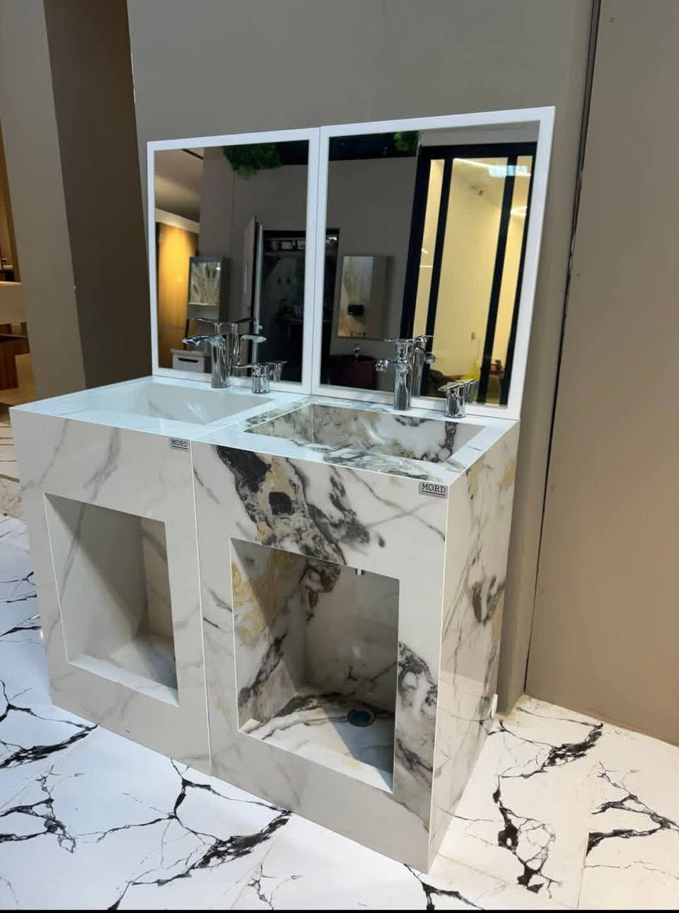 بسم الله الراحمن الرحيم 
سلام عليكم 
تفصيل مغاسل البورسلان حسب الطلب والقياس والحجم والنوع واللون والتصميم باداره ايادي مهندسين مهنيين 👷‍♂️   

🚚 خدمة التوصيل متوفرة لكل المحافظات 
📍نستقبلكم بكل وقت 🫡
 📱يمكنكم التواصل معنا من خلال: ***********

يتوفر لدينا  تجهيز كافه اعمال  مغاسل البورسلين 

عدة تصاميم و الوان 
متانة عالية 
و تصميم مودرن ✅
متوفر كافه  قياسات واحجام متنوعة وحسب الطلب
ظمان عمل ودقه 
وليس الوحدين لكن الافضل  
تجهيز كافه دوائر الدوله 🇮🇶
تجهيز كافه العمارات السكنيه 🦺
تجهيز كافه المحلات الانشائيه🪓 معه خصم  للاصحاب المحلات الانشائيه وكذلك خصم للطب اكثر من قطعه

اسعار تنافسية 🔥

لتجهيز كافة اعمال البورسلين 
 
للتواصل واتساب : ***********
او مراسلة الصفحة 
نعمل  جميع المحافظات
