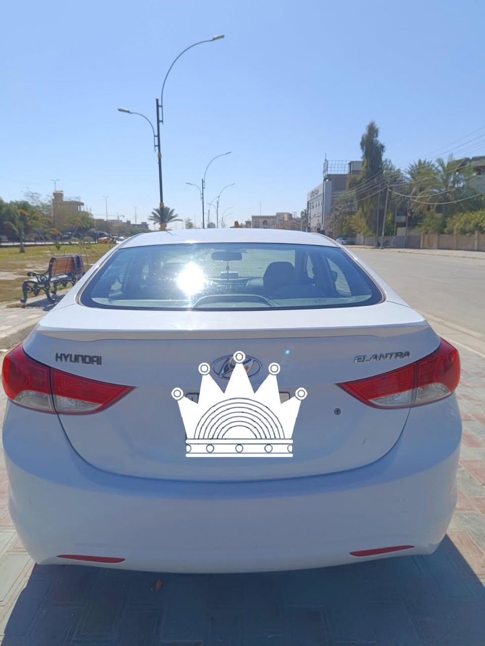 السلام عليكم
 النترا 2013 خليجي مكفولة كفالة عامة من الضربه والصبغ والتبديل والفتح ماعدا ملاحظات بسيطة رقم كربلاء إنكليزي باسمي ماشيه 170 الف حقيقي شرط دك جرس ب 120
محرك 1800 دوش مامفتوح تدفه تبريد شغالات
وباقي المواصفات المعروفه مكان السيارة كربلاء للاستفسار الاتصال على الرقم *********** السعر 118 وبيها مجال للشراي

