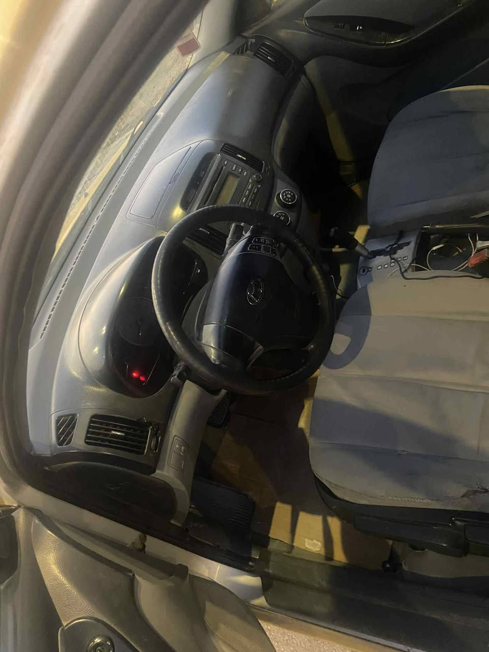 سلام عليكم
الانتره مديل ٢٠٠٩ أمريكي 
مكينه ٢٠٠٠ جديده رقم بغداد 
مكانها كربلاء بسمي 
مصفره هيئه وغرمات 
‏‪***********‬‏
