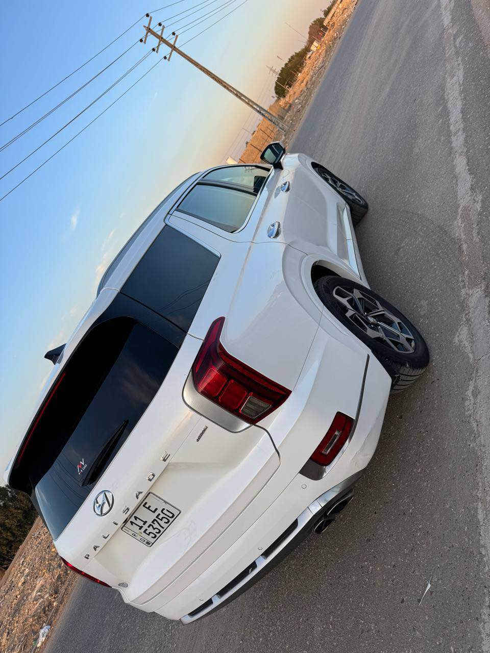 السلام وعليكم
هونداي بلسايد (كلگرافي) 

موديل 2022

السياره حادثه فقط بنيد 

رقم بغداد السياره ماشيه 68 

السعر :268وبيه مجال 

اللاتصال ***********

فول فول مواصفات 1/1

حجم المحرك : 3800 / 6 سلندر

عدد المقاعد 7 راكب 

فتحة سقف عدد (2) (بانورما)

سقف كنــــتارا

تتقدم وترجع بريمونت

شاشة عرض داتــــاشــــو

كيج الكــــتروني 

انــــارة دشبول وأبواب محيطيه متعددة الألوان 

بصمة ابواب

بصمة تشغيل 

تشغيل عن بعد (𝐑𝐄𝐌𝐎𝐓𝐄 𝐒𝐓𝐀𝐑𝐓)

شاحن هاتف لاسلكي

شاشة دشبول ديجيتال

سماعات هارمان كاردن عدد 16

عداد كاميرات 5 

كاميرا 360

كاميرا امامي

كاميرا جانبي

كاميرا خلفي

شفتات استيرن

هاند بريك بصمة

اوتو بارك (𝐀𝐔𝐓𝐎 𝐏𝐀𝐑𝐊)

اوتو هولد (𝐀𝐔𝐓𝐎 𝐇𝐎𝐋𝐃)

اوتو ستارت (𝐀𝐔𝐓𝐎 𝐒𝐓𝐀𝐑𝐓)

اوتو ستوب (𝐀𝐔𝐓𝐎 𝐒𝐓𝐎𝐏)

رادار 360

رادار امامي (تحديد مسار)

رادار جانبي  (نقاط عمياء)

رادار خلفي (التحذير من الاصطدام)

حساسات 360

حساسات امامي

حساسات جانبي 

حساسات خلفي

نظام (𝐒𝐌𝐀𝐑𝐓)

نظام (𝐒𝐏𝐎𝐑𝐓)

نظام (𝐂𝐎𝐌𝐅𝐎𝐑)

نطام (𝐄𝐂𝐎)

كشنات (𝐕𝐢𝐩)

كشنات مساج

كشنات جلد 

جميع كشنات كهربائي

كشنات خزن+ميموري 

كشنات تبريد امامي وخلفي

كشنات هيتر  امامي وخلفي

تحكمات استيرن

استيرن هيتر

تبريد لمس

تبريد مركزي 

صندوق شفط كهربائي 

لايتات (𝐋𝐄𝐃) لید عدسة زينون 

بكلايتات (𝐋𝐄𝐃) لید

 مكان السياره بابل بغداد, العراق
