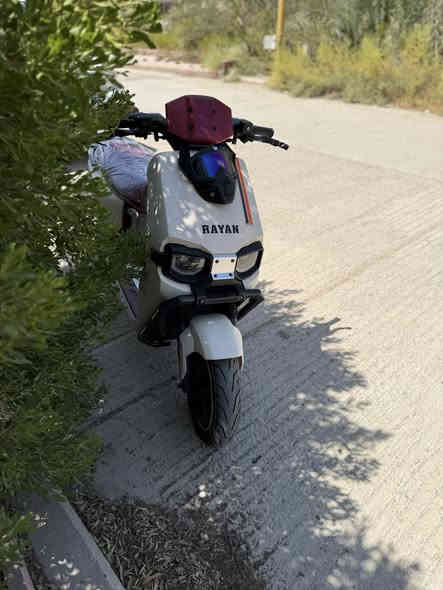 ريان وحش الكون مواصفاته معروفه ودراجه جديده مابيه نقص 
سعره مليون وبيها مجال قليل 
***********
