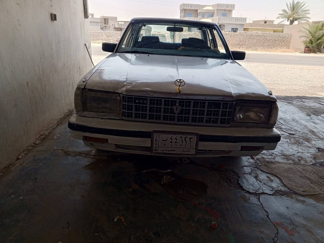 سوبر موديل 85 رقم الانبار مشروع وطني سنويه عظم لسنه 28 كير محرك بطه شرط داخل جديد طخم تاير جديد صدر جديد كهربائيات شغاله مسجل شغال السعر 30 وبيها مجال قليل ومراوس يرهم مكان السياره الشرقاط// *********** // ***********
