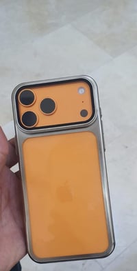 ايفون17 pro max ذاكره 512 جديد استعمال شهر ١٠٠٪؜مكفول داخل الضمان مع م...