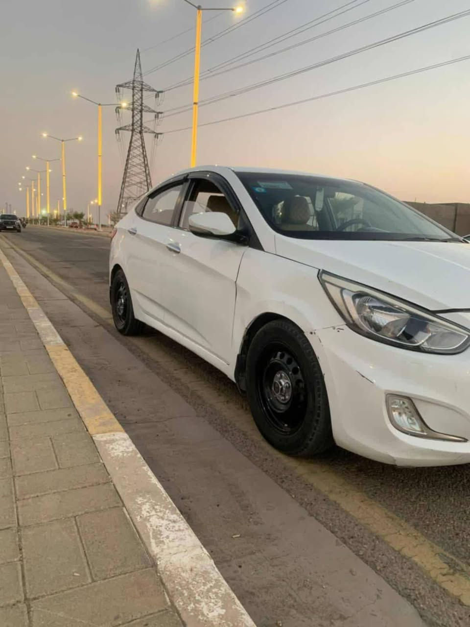 السلام عليكم اكسنت خليجي للبيع او مراوس حسب القناعه 2016
باسمي رقم بغداد. رقم جديد الدولي مكانها الرمادي
السونار كلشي موضح بي 
مكينتها ١٦٠٠ (GDl) 
السعر ٩٢ وبيها مجال حك جيه


**إذا كنت صاحب هذا الإعلان وتريد حذفه لأي سبب، رجاءا أرسل رسالة إلى الدعم الفني**