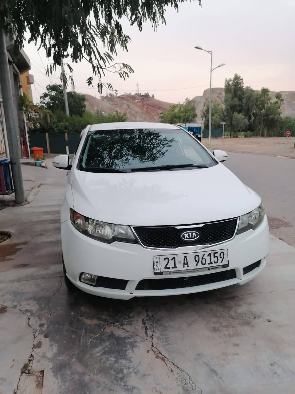 السلام عليكم 
كيا سيراتو 2011 للبيع فول عده الفتحه
سونار مرفق ويا الصور 
مكينه شاد جديد 
رقم جديد هزه جديد
اي نقص مابيهه جاهزه من كلشي 
السعر 95$
***********
