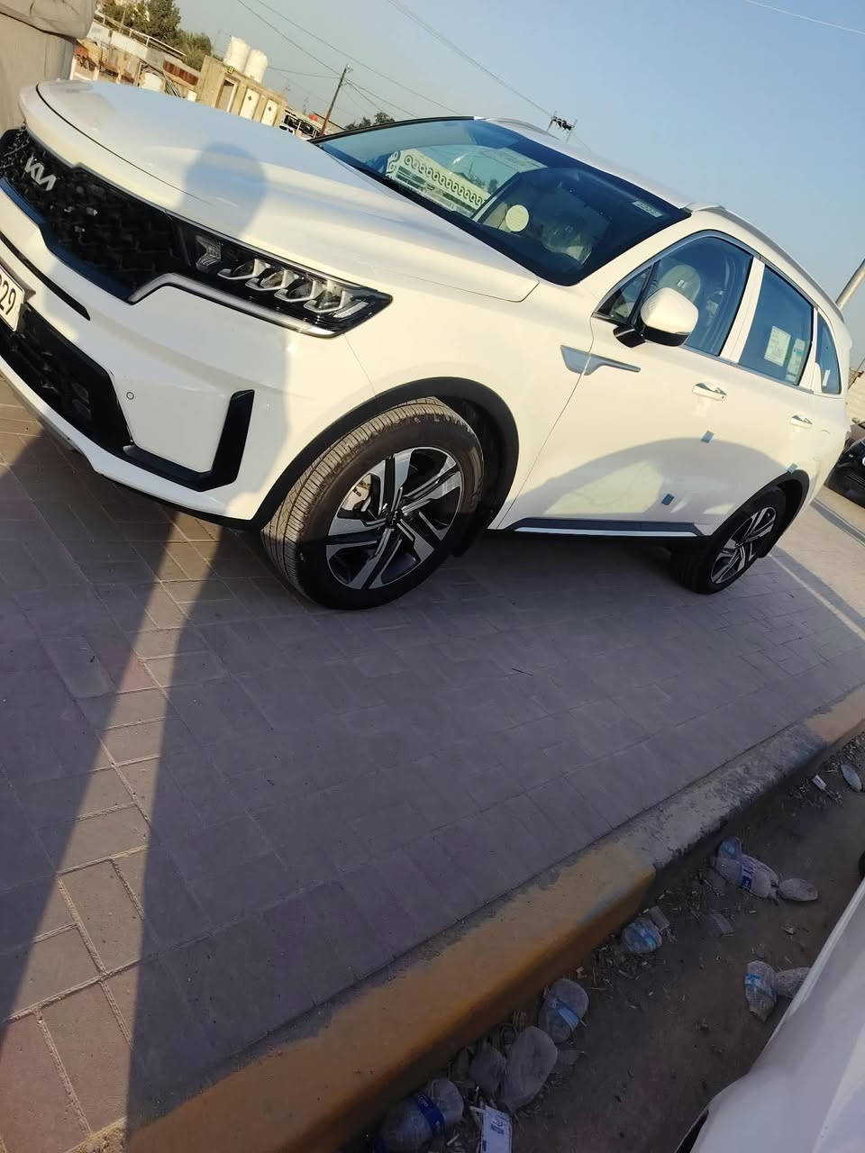 سلام عليكم
كيا سورنتو موديل ٢٢ لبيع مكفولة كفاله عامه مكينه ٦ ماشبه ١٠٠ ألف رقم مثنى سعر ٢٨٥ وبيها مجال  
مكان السماوه ***********
