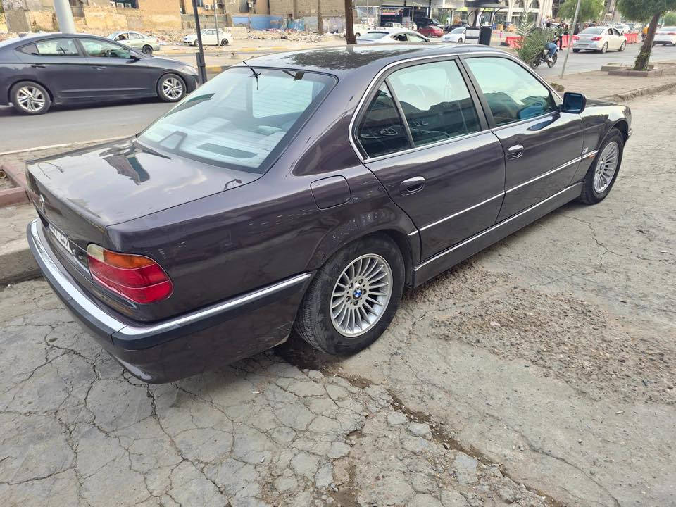 سلام عليكم بي ام دبليو 740سياره1997محدثه2000 الاستفسار***********
