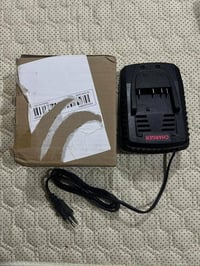 شاحن • إلكترونيات