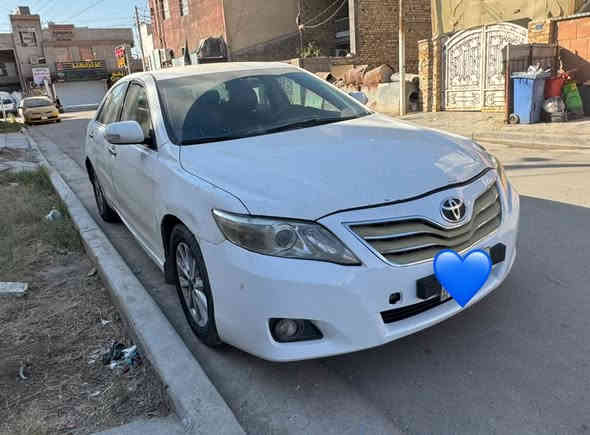 سيارة كامري موديل 2010 محدث 11
السياره نضيفه بدون صبغ حادث الجاملغ الخلفي محرك جديد حداديه جديد 
تخم تاير جديد
تبريد ميكانيك 
لايت زنون 

السعر 100$ ورقه 
رقم صاحب السياره 
***********
