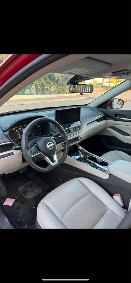 𝐍𝐈𝐒𝐒𝐀𝐍 𝐀𝐋𝐓𝐈𝐌𝐀-𝐒L
                                             شكل جديد موديل 2023
                                             السعر140$مجال بسيط
‎اللون : ماروني
‎عداد المسافة :19 الف ميل
‎حجم المحرك : 2.5L ( 4,سلندر )
‎ملاحظة السيارة : بوند جملغين امامي صبغ 
‎المواصفات : SL
‎فول فول مواصفات 1/1
‎ فتحه سقف
‎ ابواب بصمة
‎بصمة تشغيل
‎وايرلس 
‎خمسه كامره 
‎تشغيل عن بعد (Remote Start)
‎شاشة ایباد
‎كاميرا 360
‎اوتو ستارت Auto Start
‎اوتو ستوب Auto Stop‎
‎رادار امامي (تحديد مسار)
‎رادار جانبي  (نقاط عمياء)
‎رادار خلفي (التحذير من الاصطدام)
‎حساسات امامي
‎حساسات جانبي 
‎حساسات خلفي 
‎نظام : Eco
‎نظام : Normal 
‎نظام : Sport
‎كشنات جلد
‎كشنات كهربائي
‎كشنات خزن+ميموري
‎كشنات دفئة
‎تحكم استيرن 
‎استيرن دفئة 
‎تبريد لمس
‎تبريد مركزي  
‎لايتات ليد زيننون 𝐋𝐄𝐃 
‎بكلايتات𝐋𝐄𝐃   بيلادي 
‎بعد هواية مواصفات…‏‎
‎‏ WhatsApp - Vibir
☎️***********
                                                اربيل كاليفورنياكارس أربيل, العراق
