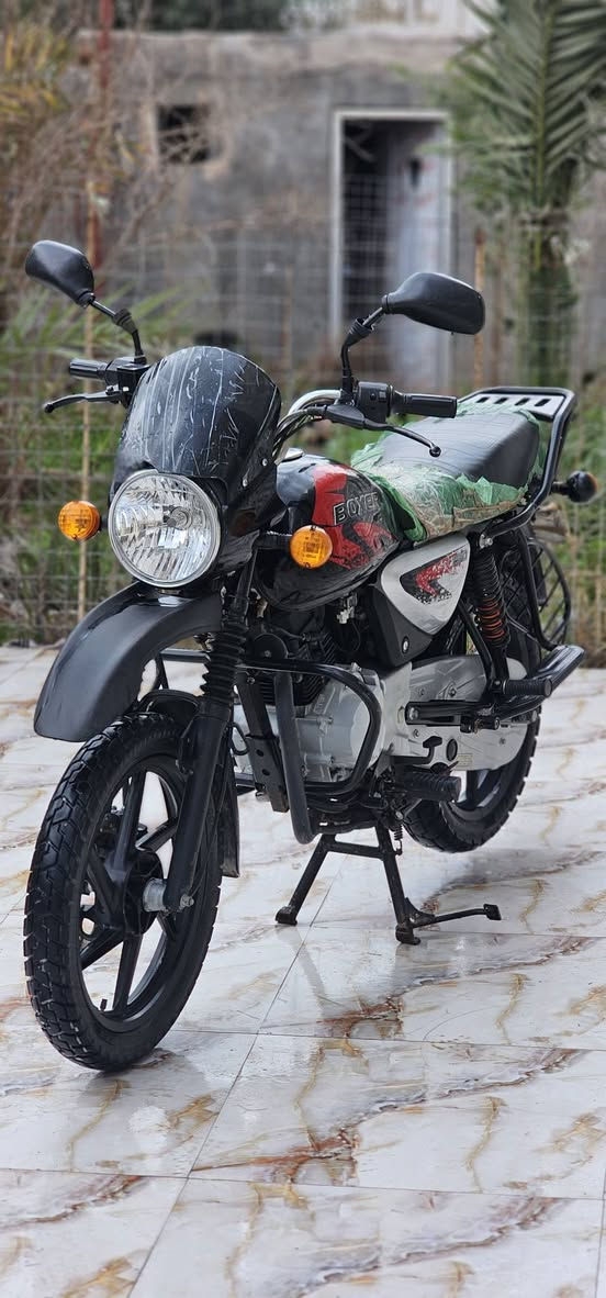 بوكسر موديل 2023 طالعه ب 24شهر السابع كفاله عامه ماشيه 3 الاف ونص السعر مليونين وربع بيها مجال ميسان قلعه صالح ***********
