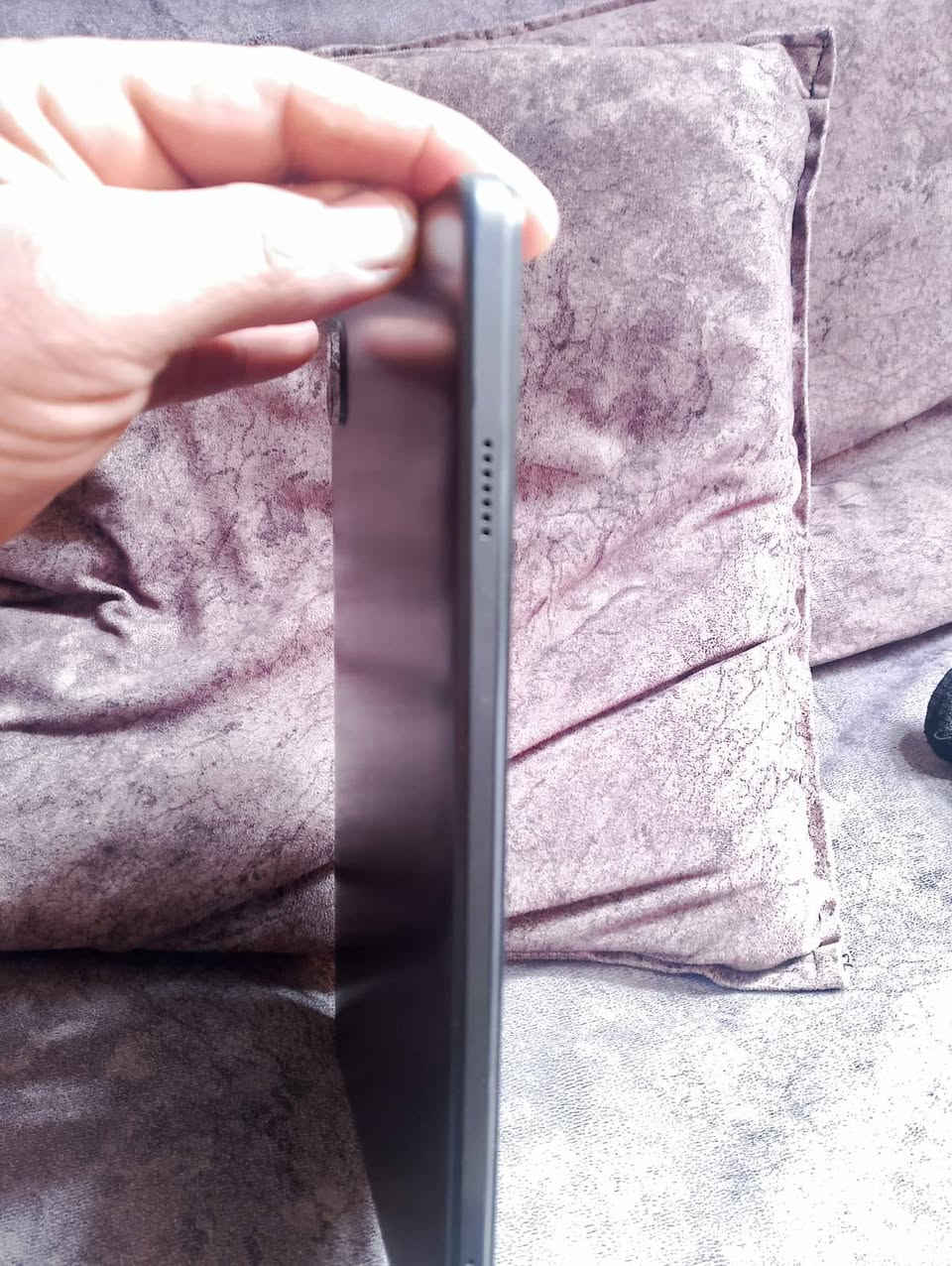 السلام عليكم آيباد البيع نضيف والله العضيم شراي بيخير ويدلل هاذة رقمي   ***********   المكان نجف حي ميسان شارع شيوخ  السعر 80
