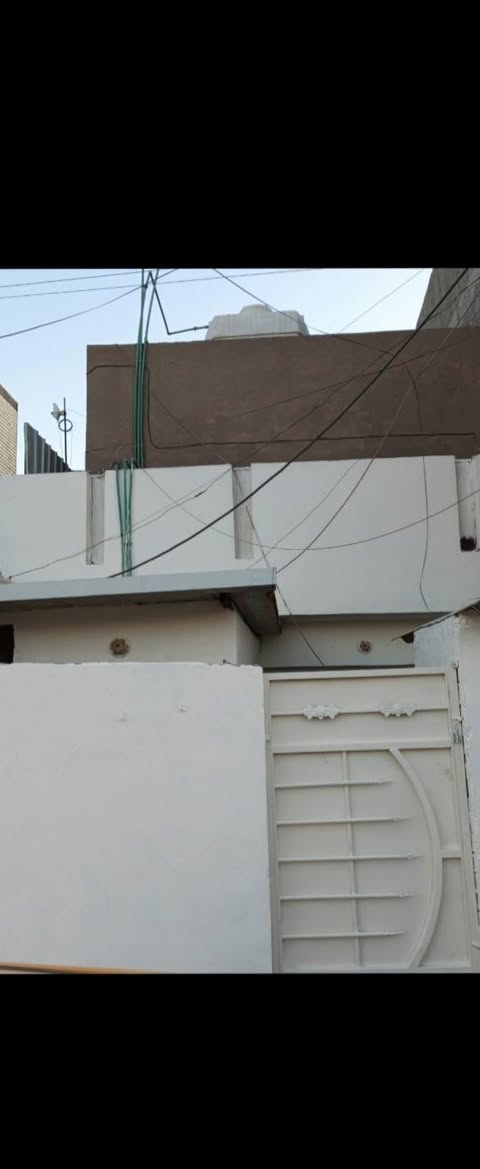 بيت للايجار
زعفرانيه شارع المعهد قرب مدرسه الكندي
استقبال/مطبخ/غرفتين نوم 2/ صحيات2/سطح
( اجاره 350 الف)
*********** 
ابو علي الركابي
