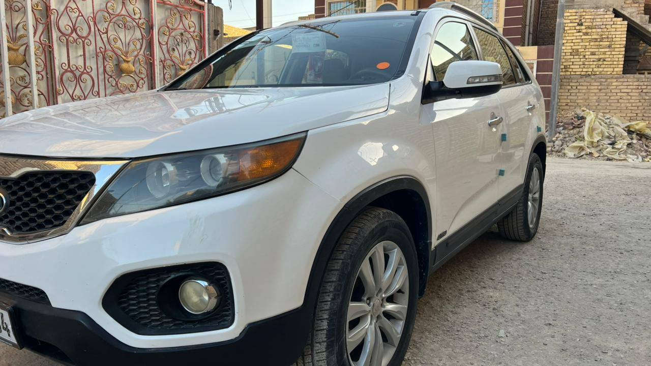 سلام عليكم سورنتو 2010 خليجي مشروع وطني بصرة رقم مميز مكينة 2400 دوش يشهد الله كلش ناعمة وخير من الله 7 راكب بانوراما فور ويل رقم أنكليزي بأسمي تحكم ستيرن حساسات كهرباتيات كاملة تبريد تدفئة شاشة جدبدة فقط مبدل بنيد بالعراق سيارة مال جناي يشهد الله 
السعر 138 وبيه مجال محتاج وابيع مستعجل 
078 000 15580 مكاني ذي قار/ سوق الشيوخ
