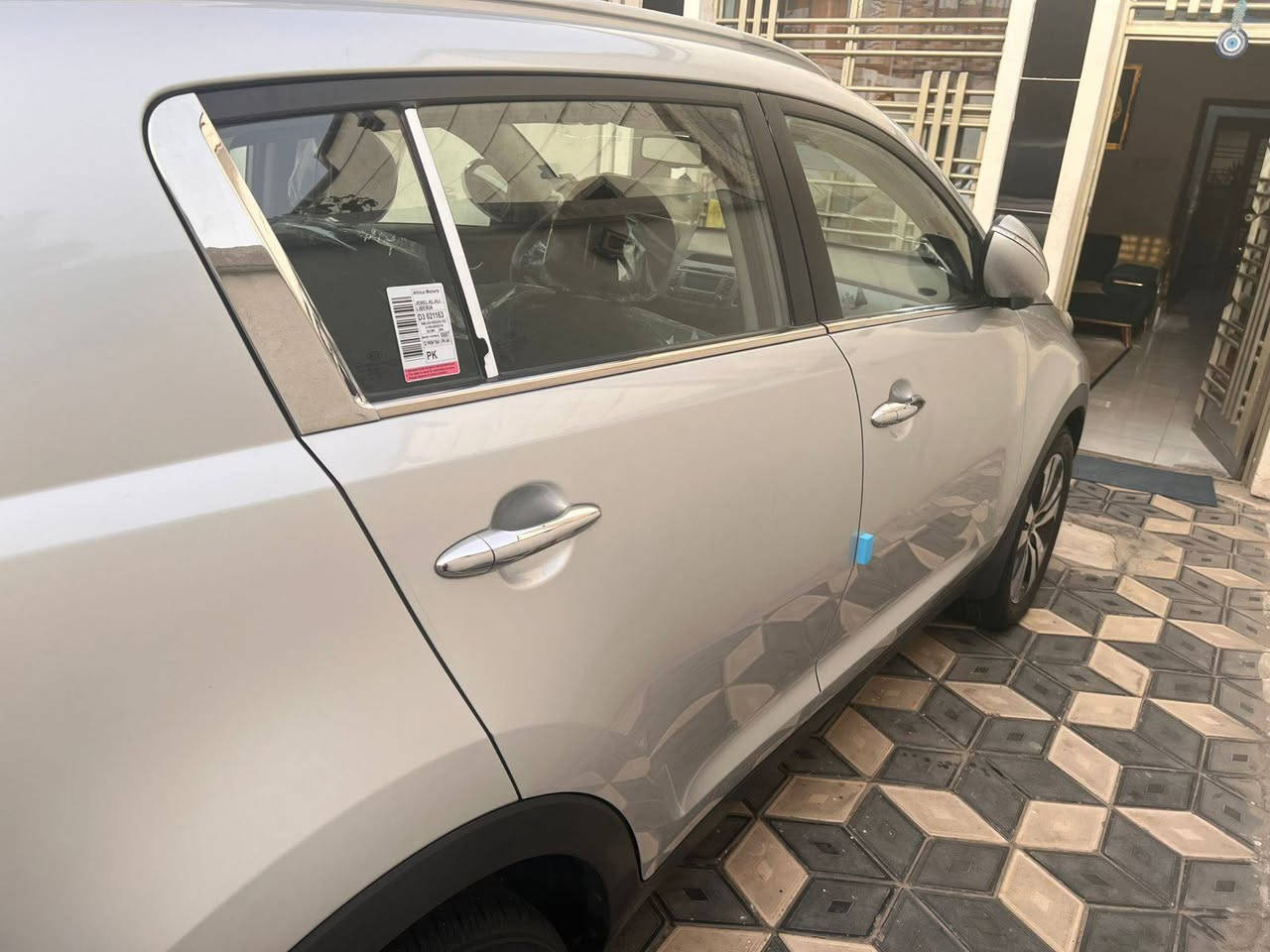 سبورتج ٢٠١٢ خليجي شركه العامه مكفوله كفاله عامه بدون قطره صبغ ولاتبديل ولافتح سونار بصور مكينه ٢٠٠٠ دوش ممفتوح بيه برغي لاهيه ولاكير على وضع شركه سعر ١٣٥ رقم ***********
