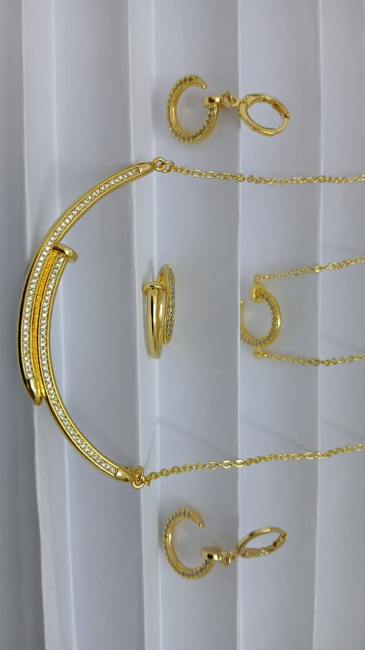 السلام عليكم اخر قطع بيج محدوده فحص بوجود المندوب توصيل جميع المحافظات الكوالتي عالي الجوده  للاستفسار على الرقم الخاص بالبيج  ***********

