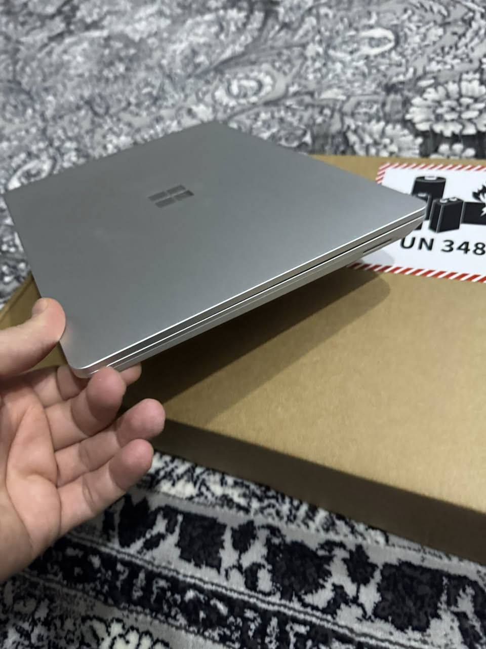 السلام عليكم 
بيع فقط  🛑
معدني كامل مو بلاستيك لابتوب رجال أعمال 
Surface laptop 3 12.4 انج لمس 2k
Core  i5 جيل عاشر 
Ram 8 Gb 3777mhz
128  NMVE SSD   ٥ مرات اسرع من اس اس دي  قابل للزياده 
Intel iris plus 4gb
بطارية طوليه لحد ٨ ساعات
السعر 385 الف بيع فقط


**إذا كنت صاحب هذا الإعلان وتريد حذفه لأي سبب، رجاءا أرسل رسالة إلى الدعم الفني**