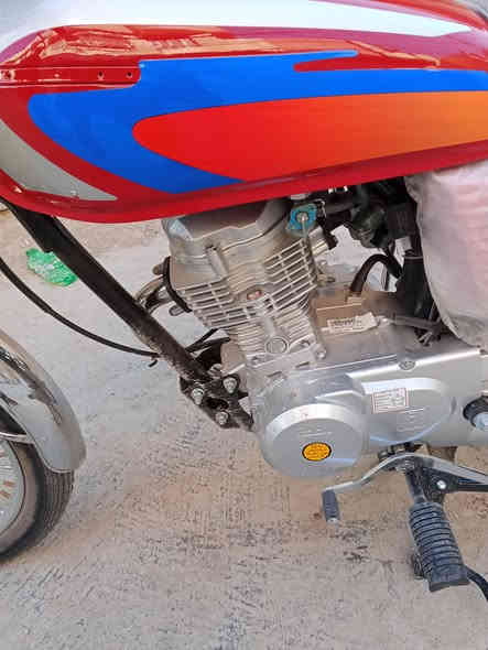 السلام عليكم دراجة نامة مديل 27 شبه الشلامجة بعدهي علسحك رايد مراوس بدراجة تايكر او نامة برو راس براس اليحب يتصل ***********
