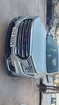 بسم الله الرحمن الرحيم 2022 GMC TERRAIN AWD  حجم المحرك V4 سلندر (1.5L...