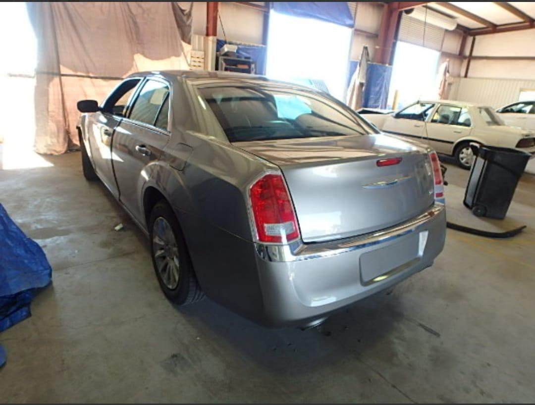 السلام عليكم اوباما موديل 14 ضربتها من امريكا بس جاملغ والبنيد مرجع بارد مثل ما واضح عدكم بالصور ما ناقصها شي تايرات قبل شهر مبدل وسياره ما مشتغله خط رقمها واسط باسمي مكانها ذي قار  سعرها 165 

***********
