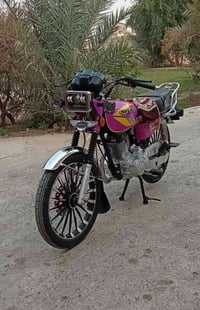 شباب دراجه سيقان للبيع سونك محرك مكفول كفاله عامه  شرط تجي ما تلكه أي ...