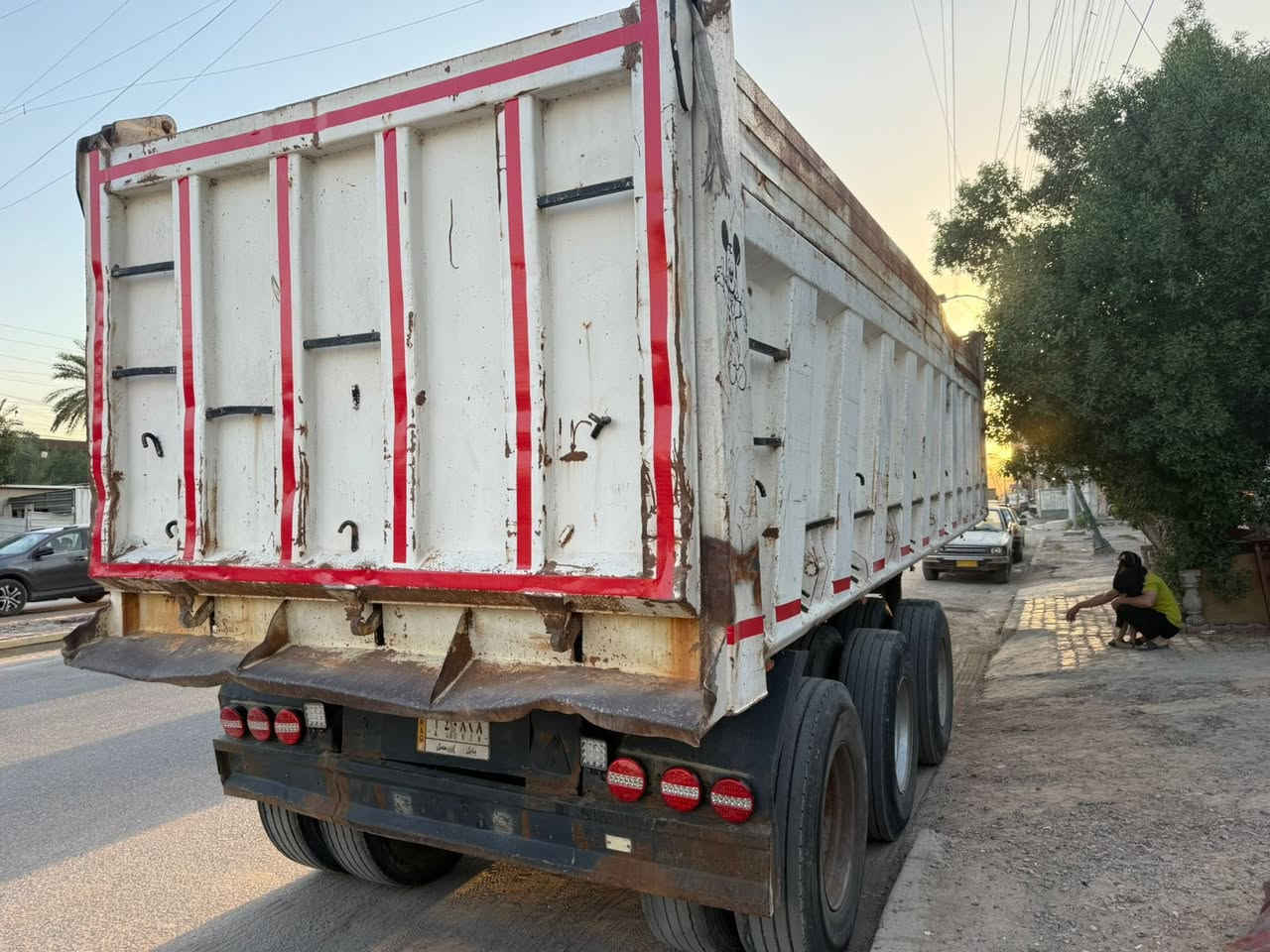 السلام عليكم نساف حداده سورية
31متر ويه التعلوانة 

سابقن مجفي ومعمر تعمير درجه أولى 

مكان بغداد السعر 78 ومجال بسيط 

***********
