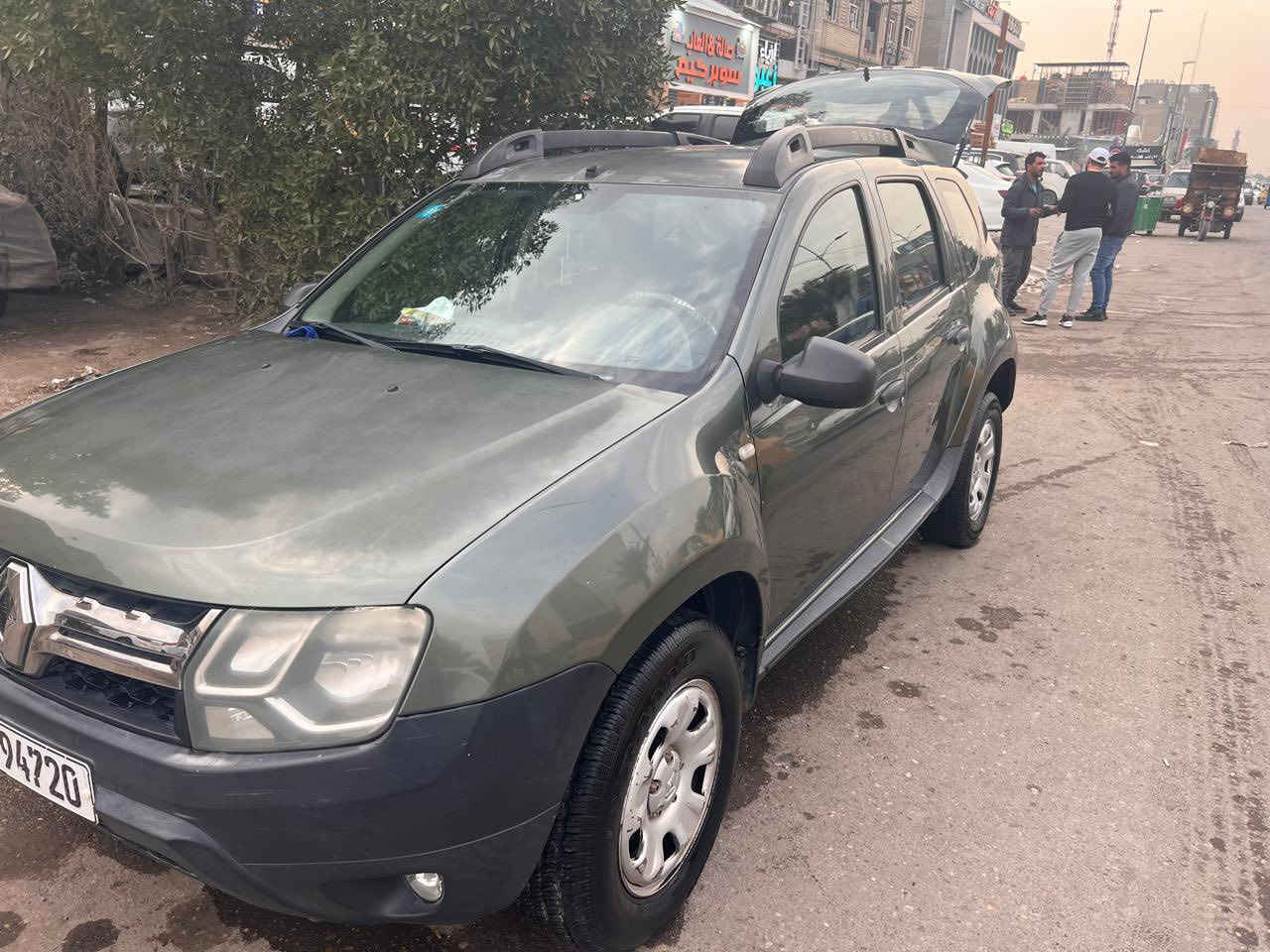 سلام عليكم
رينو دايستر 
مديل 2016 
كير جديد من الشركه 
بدون صبغ 
بيها ملاحظات صغيره 
السعر  85 وبيها مجال
 للاتصال  /  ***********
