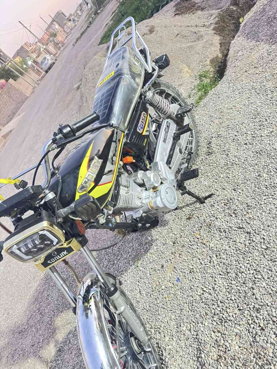 سلام عليكم دراجة البيع سيفان موديل 24 دراجه مكينه تاخذه شرط فحص دراجه حلوه مرتبه سعره 550 بيه مجال طيبين 
عنوان ديالى المقدادي 
رقم ***********
