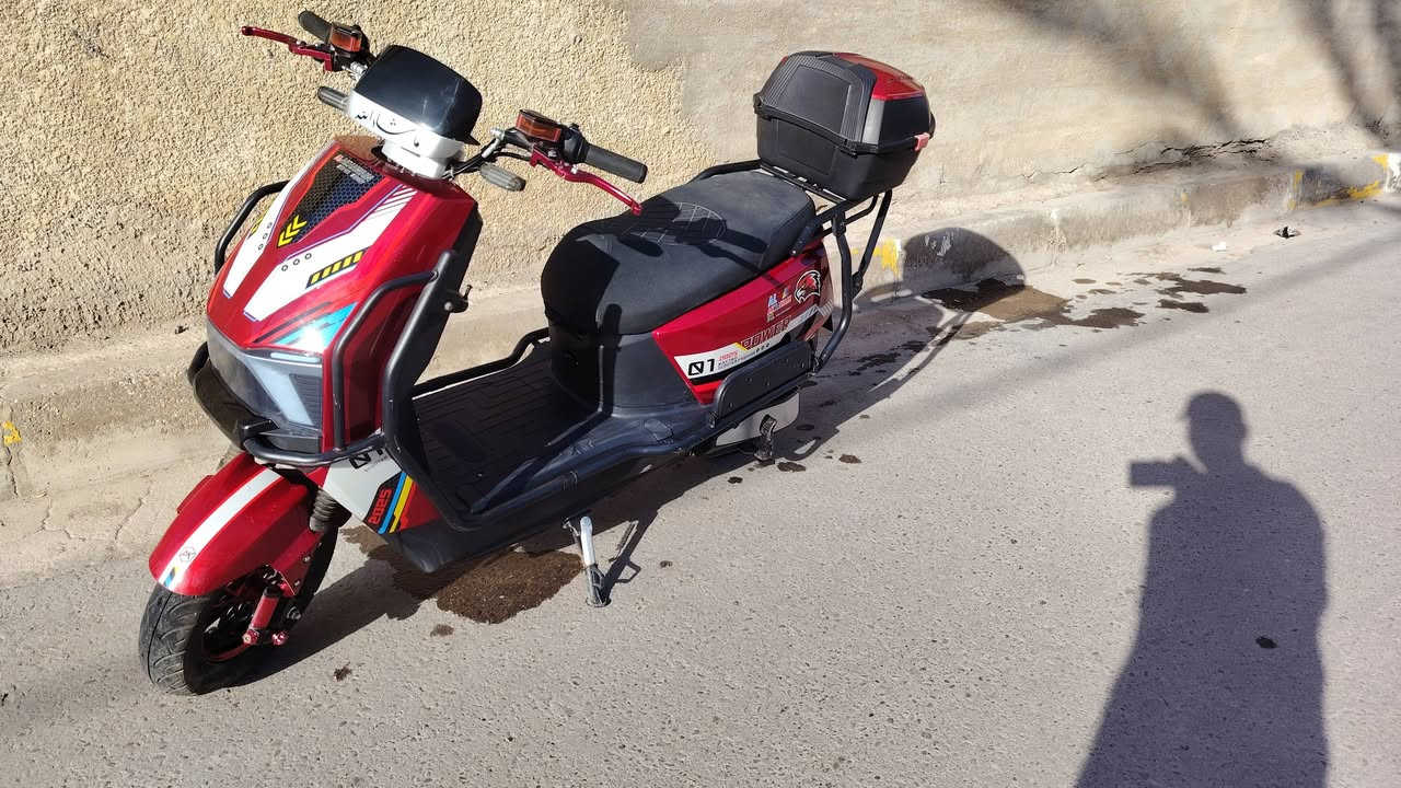 السلام عليكم
دراجه شحن سكنس موديل2025 6 بطاريات استخدام قليل على الفحص السعر. 650 الدراجه كلش نظيفه كما موضح بلصور
الاستفسار. ***********
