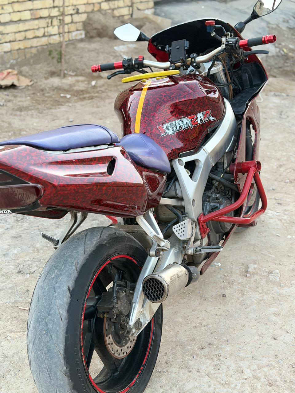 سلام عليكم سيبيRR919 للبيع عليهة ادامة كاملة
لايت زنون 
تخم بلكات
تخم تاير 
يدات رياضي 
يدات سكليتر رياضي 
تغليف كاربون ڤايبر 4G
دراجة ترايك وين متريد بشرك الاول 160 
دراجة مفتوحة مبدل كرنك فقط وباقي كلهة بلادي سعر 16 وبيهة مجال مكاني فلوجة


**إذا كنت صاحب هذا الإعلان وتريد حذفه لأي سبب، رجاءا أرسل رسالة إلى الدعم الفني**