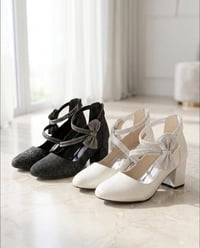 فيونكة كريستال • سهرات • أبيض أسود