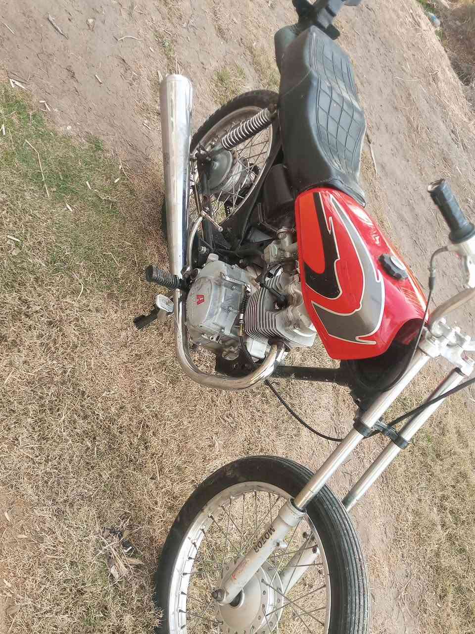 السلام عليكم اربعه كير كلك البيع موديل 18 مكينه نضيفه تايرات نضيفات مكان غماس السعر 275 وبيه مجال


**إذا كنت صاحب هذا الإعلان وتريد حذفه لأي سبب، رجاءا أرسل رسالة إلى الدعم الفني**