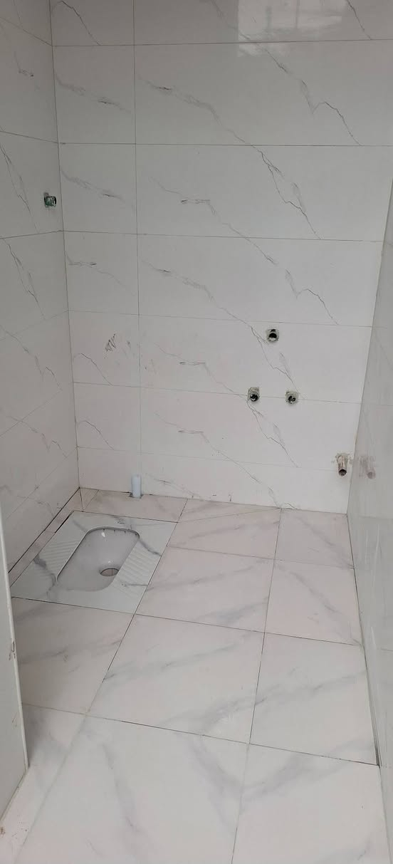 خلفه سیرامیک شغل درجه اوله متفرق حالیاً ***********
