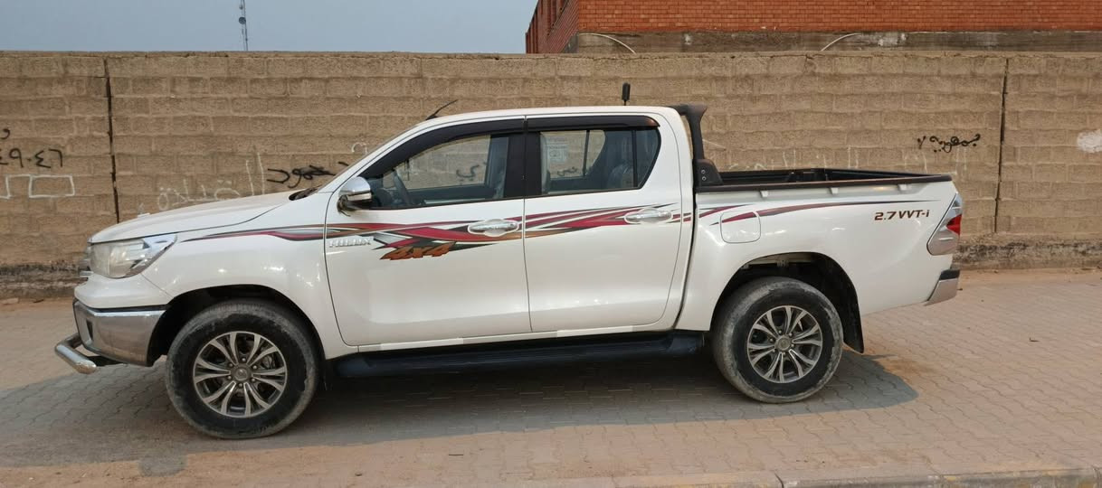 تيوتا هايكلوس 2016 العاليه رقم اربيل مكينه 4 سلندر كفاله عامه سياره كير عادي مكاني نجف كوفه سايدين ملعب لكوفه  سعر 235 
مكلف بانشر رقم صاحب سياره 
‏‪***********‬‏
