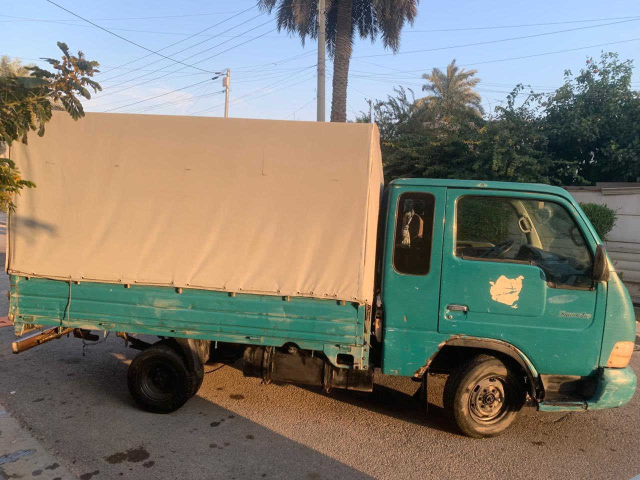 سلام عليكم سامسوك موديل ٢٠٠٠ صدر مامي جديد كامل و خلفي نضيف  كهربائيه كله شغاله تخم تاير خلفي جديد رقم سنويه هزة جديد سيارة نظيفة سعر ٤٤ بيه مجال  ***********
