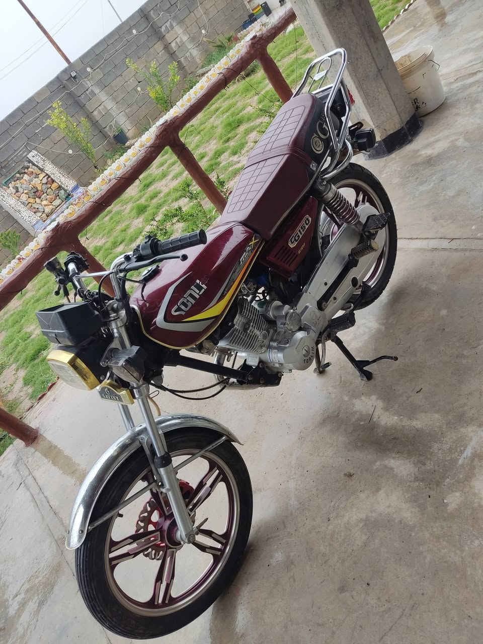 سلام وعليكم سيفان موديل ٢٣ باب اول سونك دراجه بلاديه خير من الله مراوس بسيفان ٢٥ او ٢٤  مكاني ديالى كنعان


**إذا كنت صاحب هذا الإعلان وتريد حذفه لأي سبب، رجاءا أرسل رسالة إلى الدعم الفني**