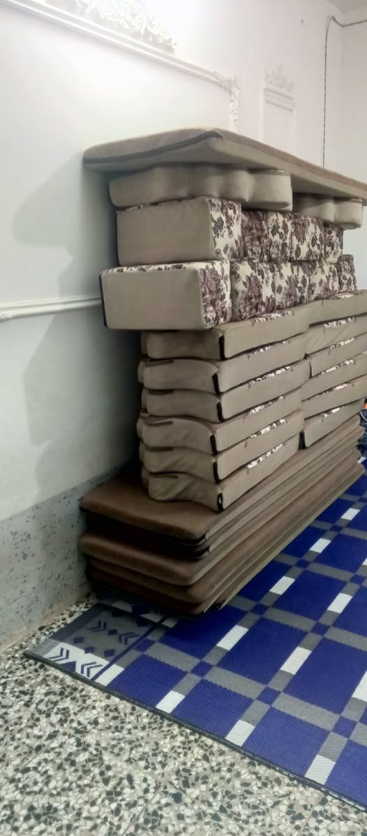 ديون اخو الجديد بعينك شوف بيع مستعجل السعر 200الف النحف الحولي خلف مجمع جوهرة العرف *********** واهلا وسلا بيكم
