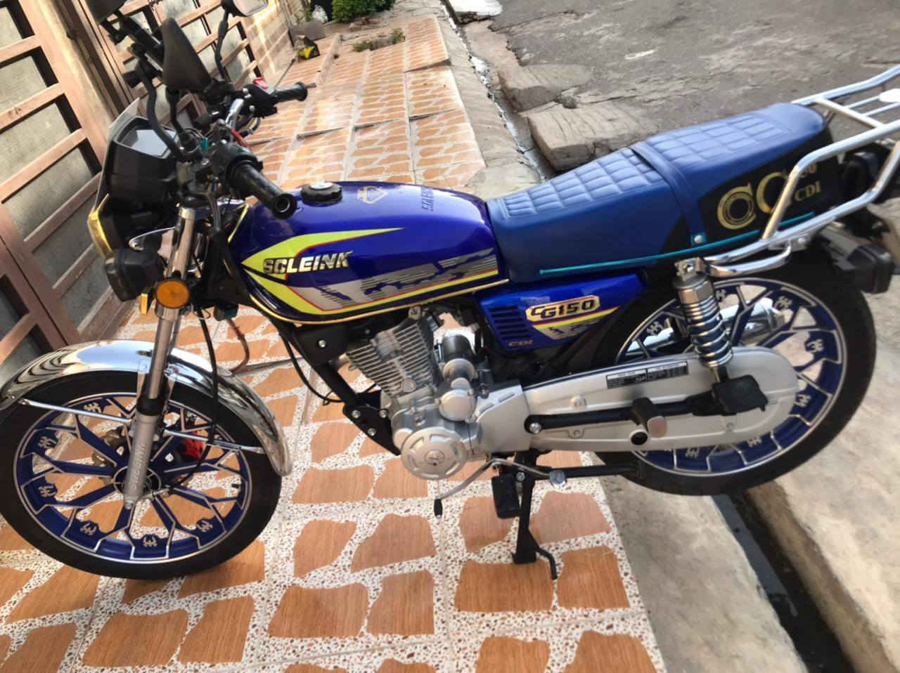 للبيع متور سولنك
2025 فل نظافة مو ناقص شي 
السعر 625 الف 
***********
