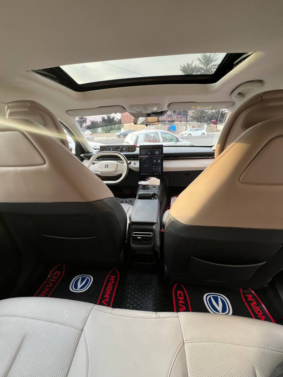 السلام عليكم
Changan Eado Plus 2025 
وارد دبي بيه صبغ دعاميه فقط وبارد بالبنيد 
ماشيه 25 الف
السعر 153 وبيه مجال 
العنوان بغداد اليرموك 
***********
